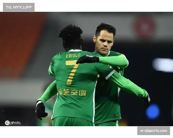 【2026年4月中超联赛·人物·动态浙江队外援弗兰克因膝伤预计缺席四月剩余比赛 【2026年4月中超联赛·人物·动态浙江队外援弗兰克因膝伤预计缺席四月剩余比赛